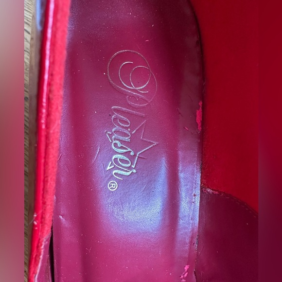 PLEASER RED PLATFORMS - Picture 3 of 14